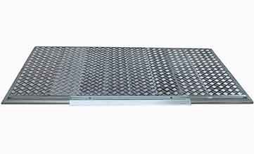 AM-05 Aluminum Floor